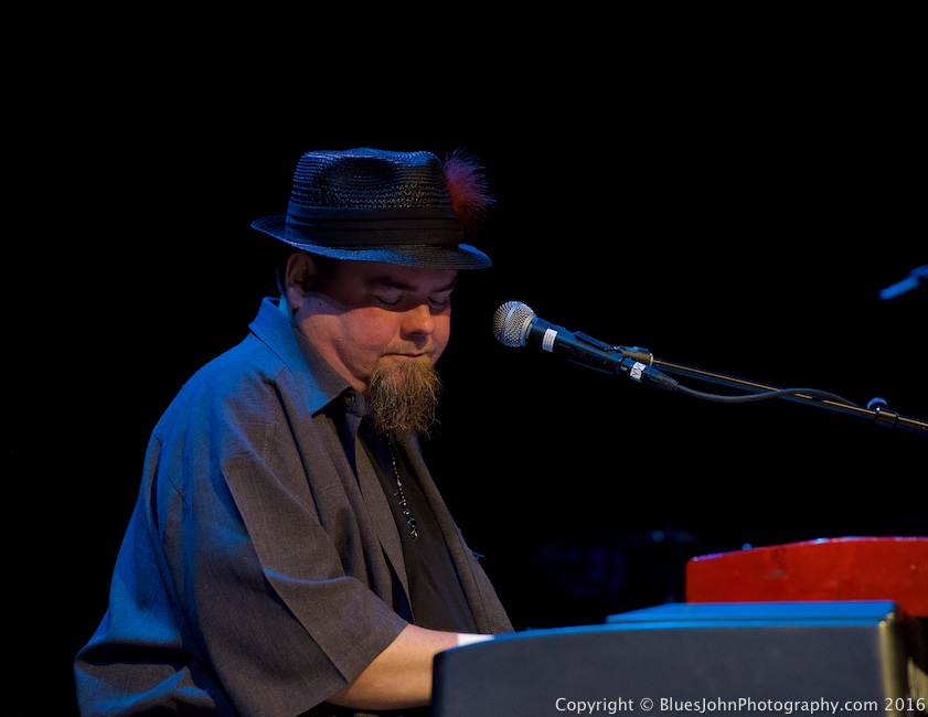 Marty Sammon, Edmonds Center for the Arts, photo by John Alcala