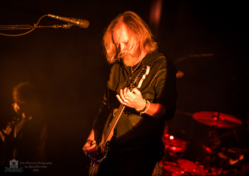 Alice In Chains, Arlene Schnitzer Concert Hall, photo by Alyssa Herrman