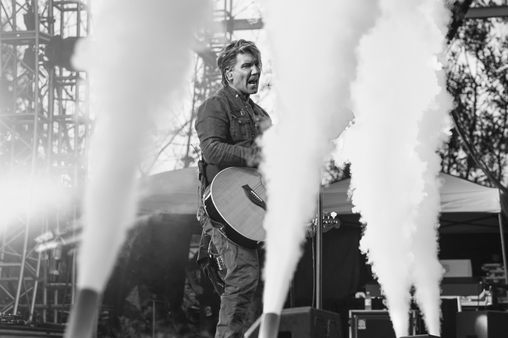 Goo Goo Dolls, Edgefield Amphitheater, photo by Blake Sourisseau