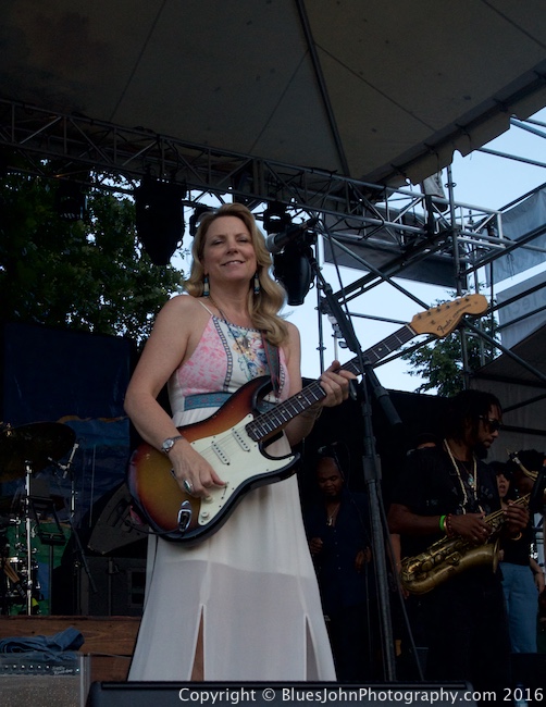 Tedeschi Trucks Band, Waterfront Blues Festival, Tom McCall Waterfront Park, photo by John Alcala