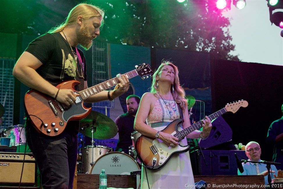 Tedeschi Trucks Band, Waterfront Blues Festival, Tom McCall Waterfront Park, photo by John Alcala