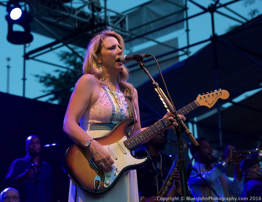Tedeschi Trucks Band, Waterfront Blues Festival, Tom McCall Waterfront Park, photo by John Alcala