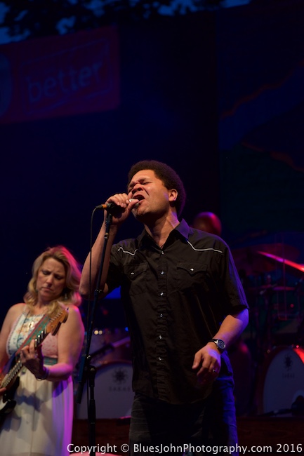 Tedeschi Trucks Band, Waterfront Blues Festival, Tom McCall Waterfront Park, photo by John Alcala