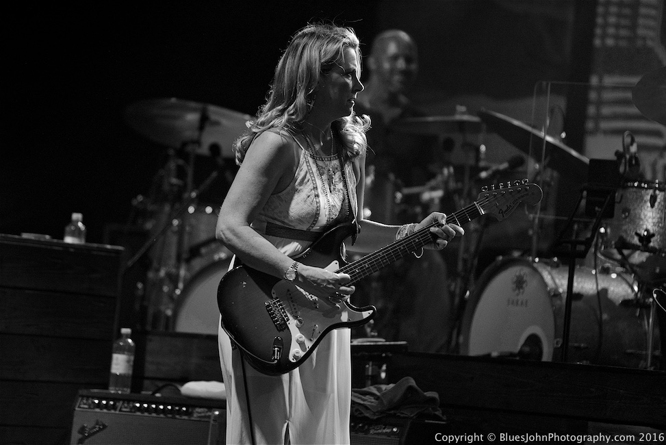 Tedeschi Trucks Band, Waterfront Blues Festival, Tom McCall Waterfront Park, photo by John Alcala