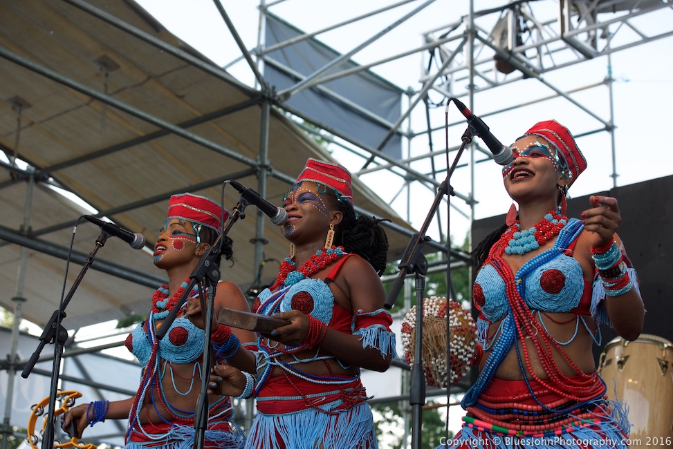 Waterfront Blues Festival, Tom McCall Waterfront Park, photo by John Alcala