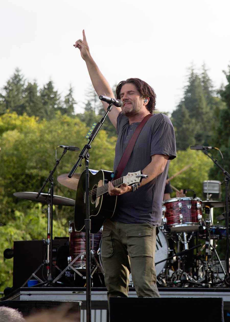 Matt Nathanson, Oregon Zoo Amphitheatre, photo by Dawn Marks