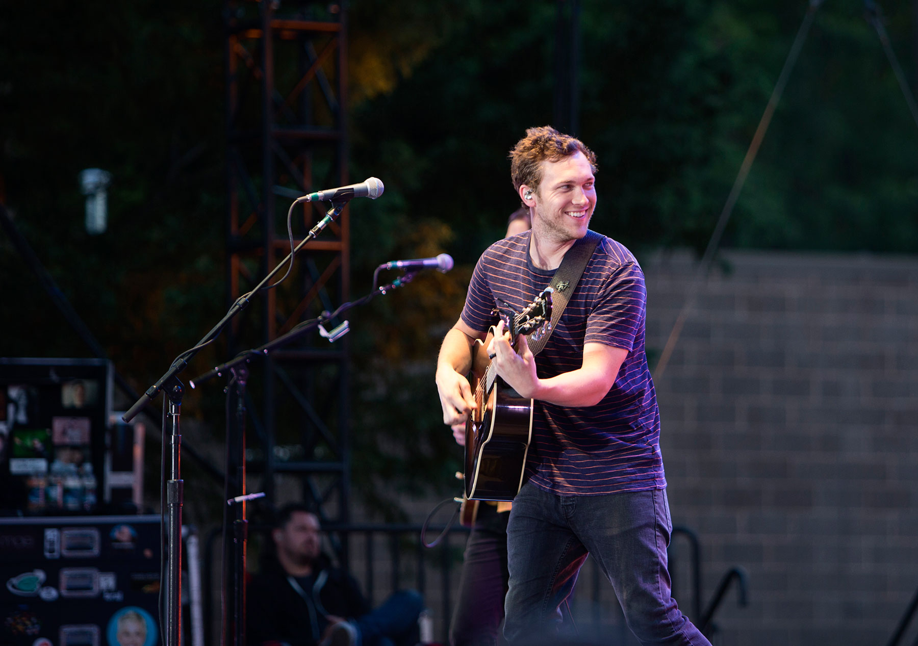 Phillip Phillips, Oregon Zoo Amphitheatre, photo by Dawn Marks