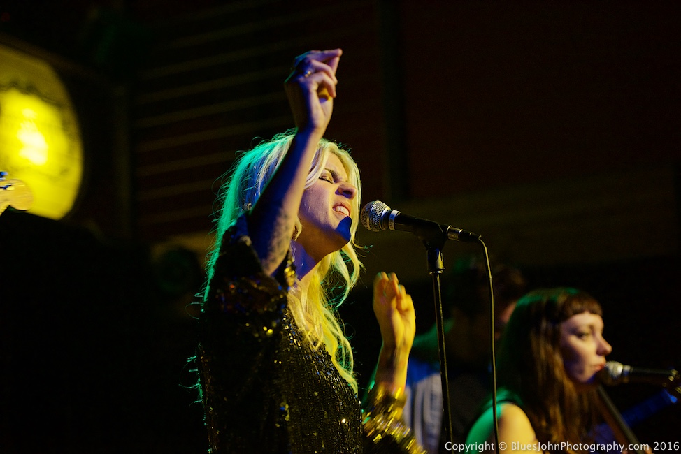 Thanks, Mississippi Studios, photo by John Alcala