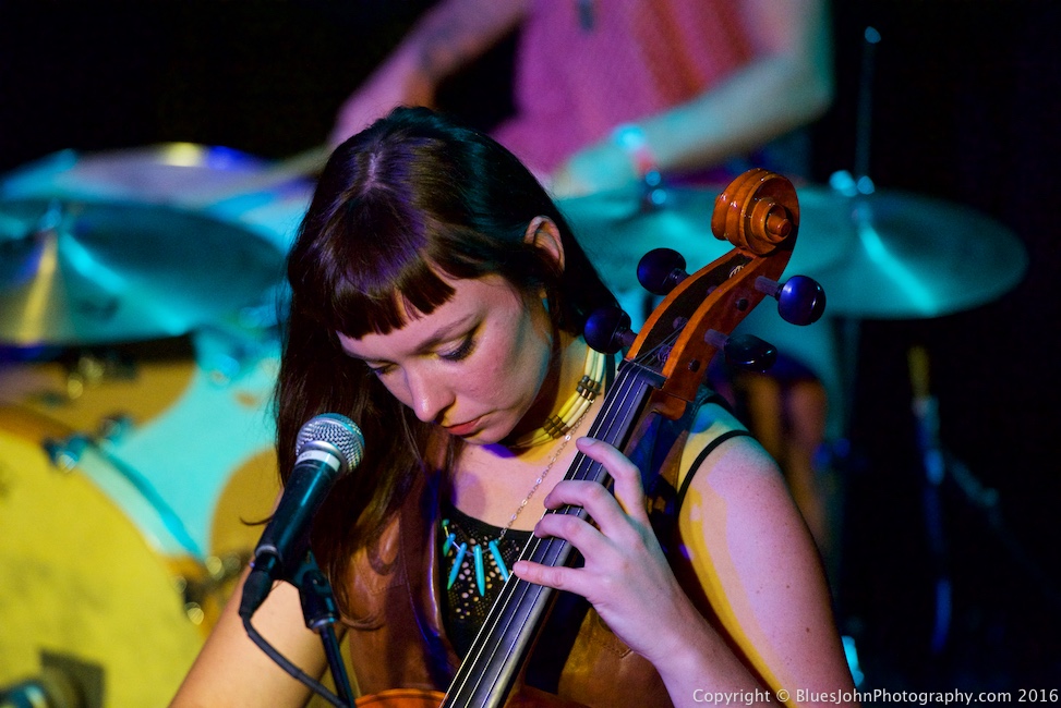 Thanks, Mississippi Studios, photo by John Alcala