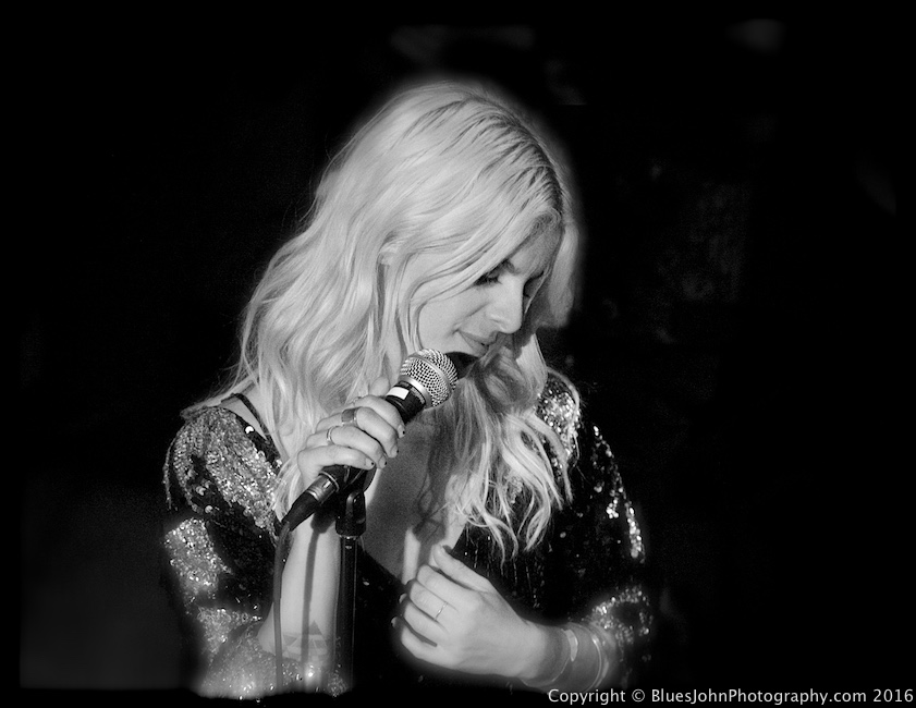 Thanks, Mississippi Studios, photo by John Alcala