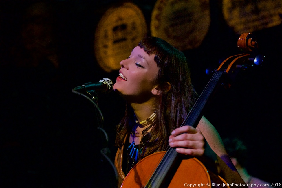 Thanks, Mississippi Studios, photo by John Alcala