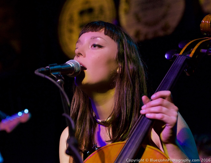 Thanks, Mississippi Studios, photo by John Alcala