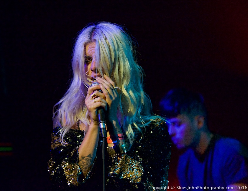 Thanks, Mississippi Studios, photo by John Alcala