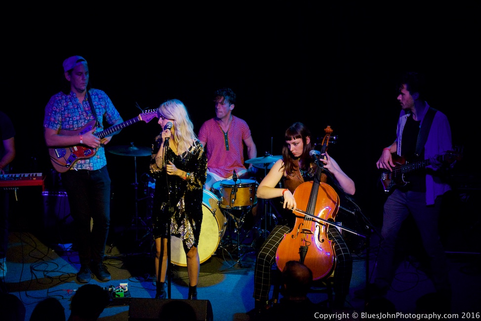 Thanks, Mississippi Studios, photo by John Alcala