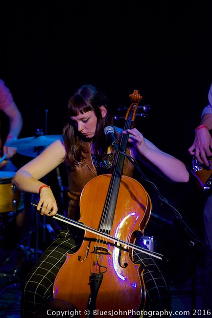 Thanks, Mississippi Studios, photo by John Alcala