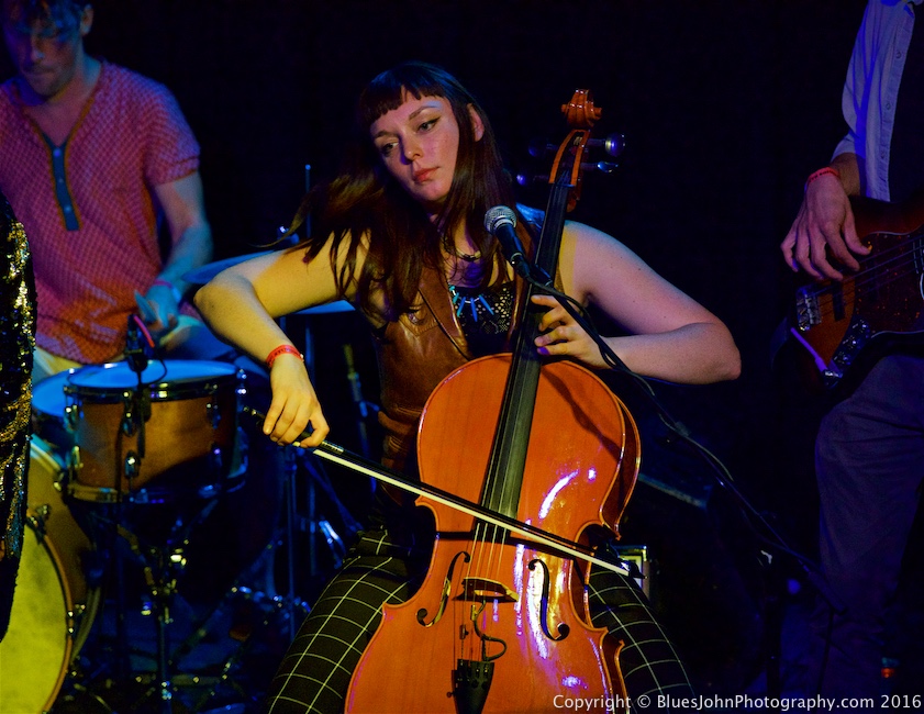 Thanks, Mississippi Studios, photo by John Alcala