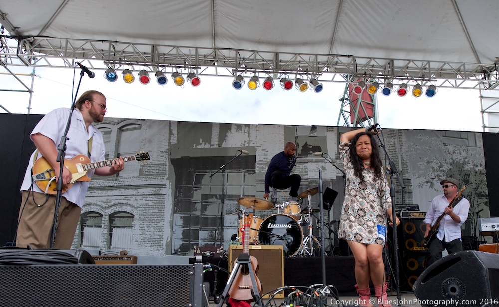 Waterfront Blues Festival, Tom McCall Waterfront Park, photo by John Alcala