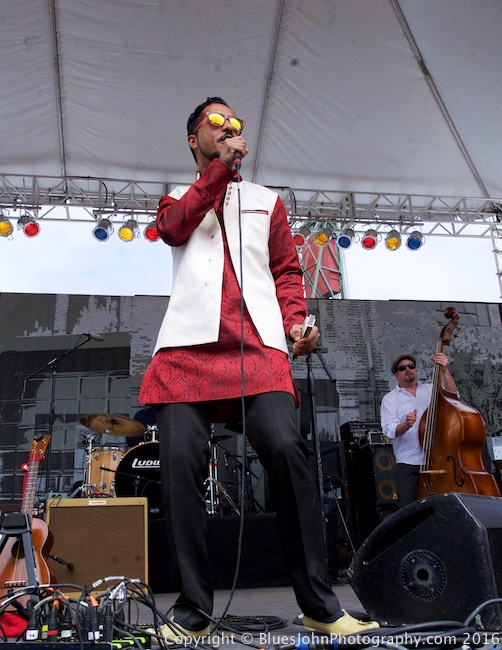 Waterfront Blues Festival, Tom McCall Waterfront Park, photo by John Alcala