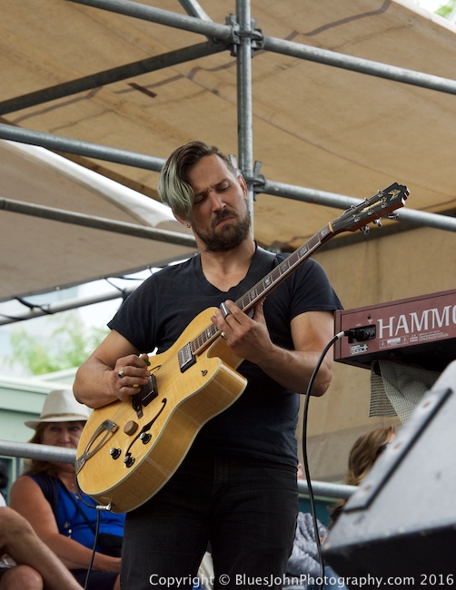 Waterfront Blues Festival, Tom McCall Waterfront Park, photo by John Alcala