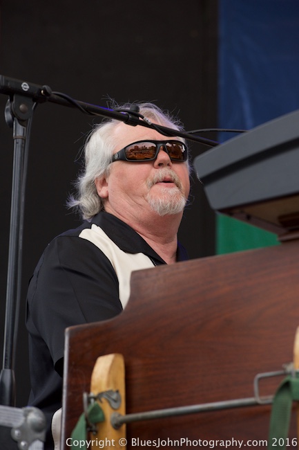 Waterfront Blues Festival, Tom McCall Waterfront Park, photo by John Alcala