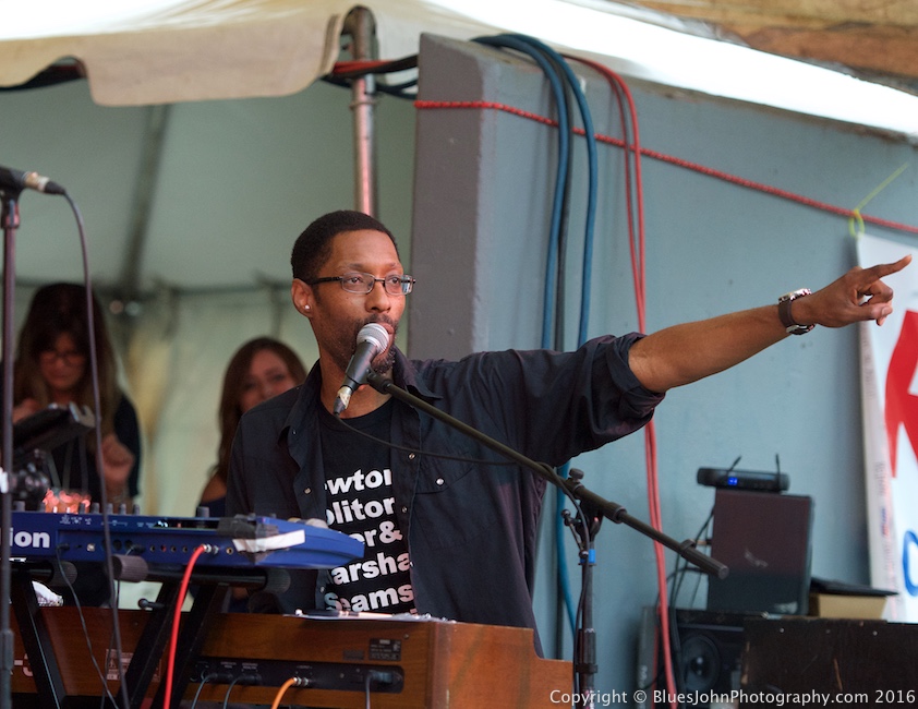 The Othership Connection, Tony Ozier, Cathedral Park Jazz Festival, photo by John Alcala