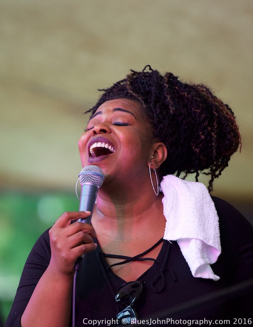 The Othership Connection, Arietta Ward, Cathedral Park Jazz Festival, photo by John Alcala