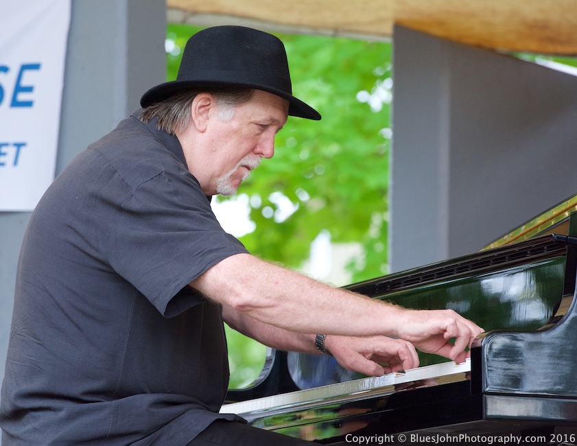 Mel Brown, Cathedral Park Jazz Festival, photo by John Alcala