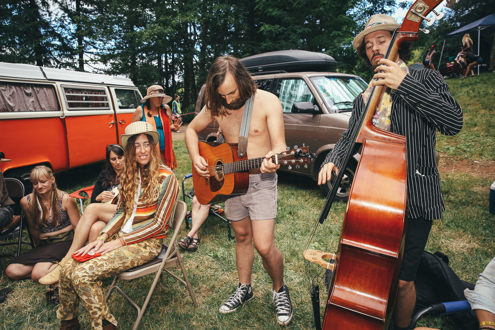 Northwest String Summit, Horning's Hideout, photo by Jessie McCall