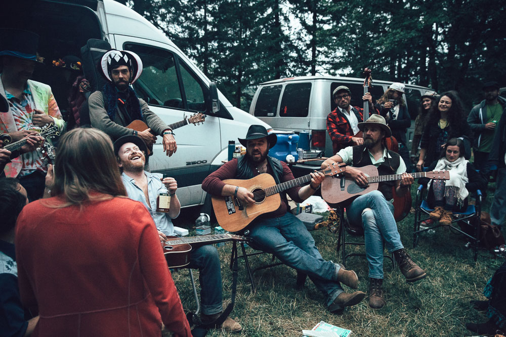 Brad Parsons, Northwest String Summit, Horning's Hideout, photo by Jessie McCall