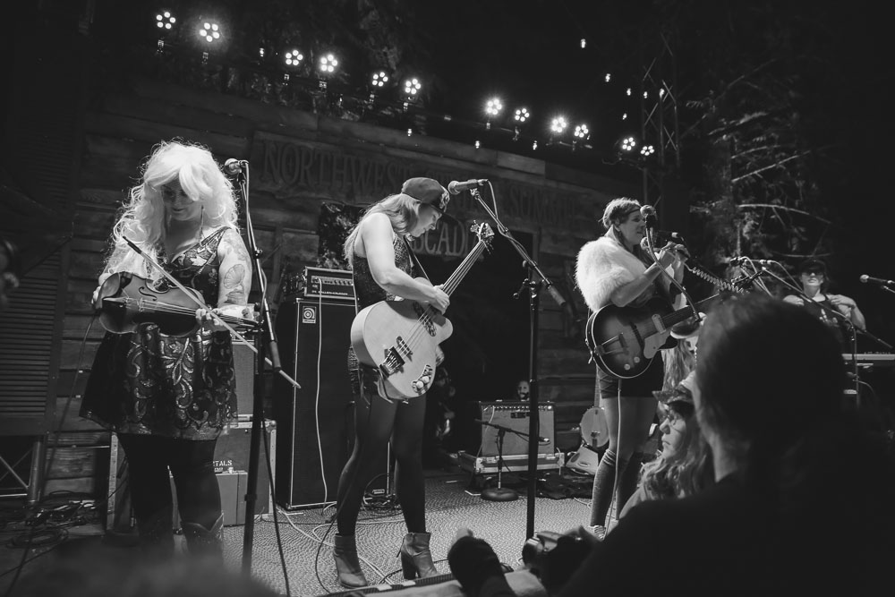 Northwest String Summit, Horning's Hideout, photo by Jessie McCall