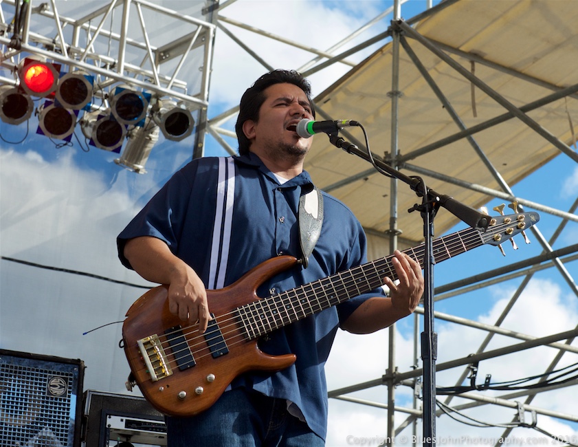 Los Lonely Boys, Clark County Fairgrounds, photo by John Alcala