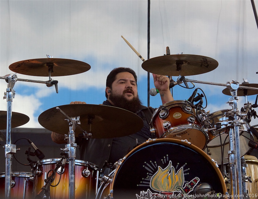 Los Lonely Boys, Clark County Fairgrounds, photo by John Alcala