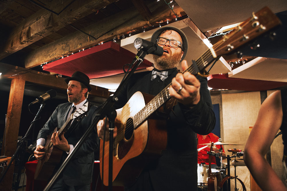 Alialujah Choir, Banana Stand Media