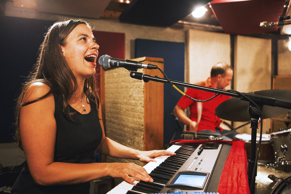 Alialujah Choir, Banana Stand Media