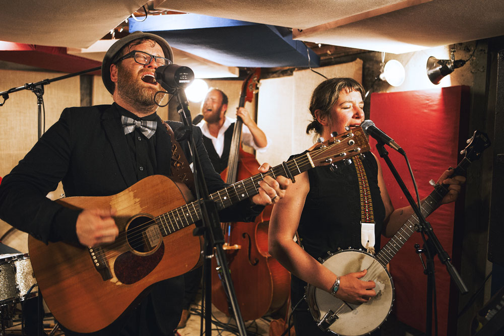Alialujah Choir, Banana Stand Media