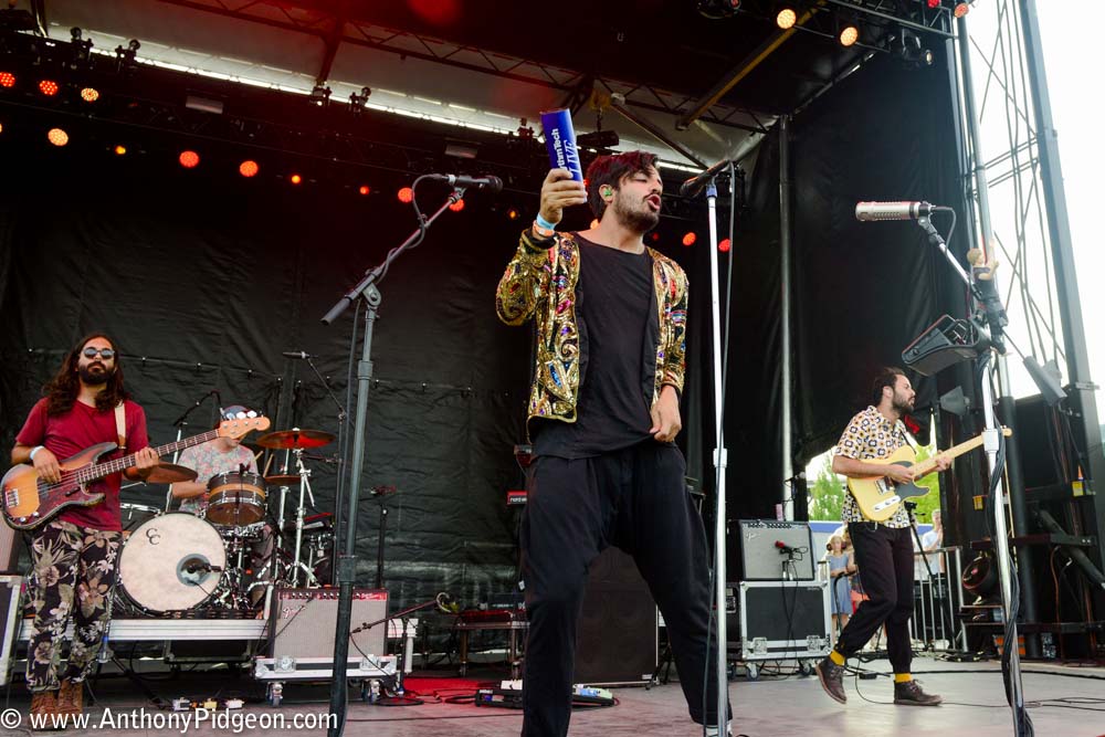Young the Giant, 94.7 FM, photo by Anthony Pidgeon