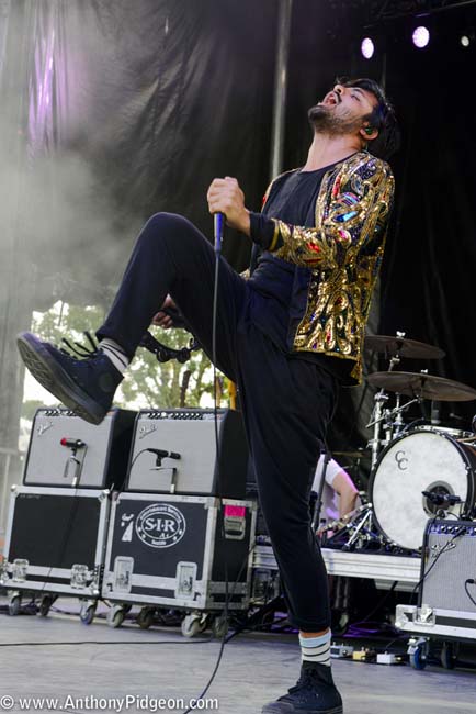 Young the Giant, 94.7 FM, photo by Anthony Pidgeon