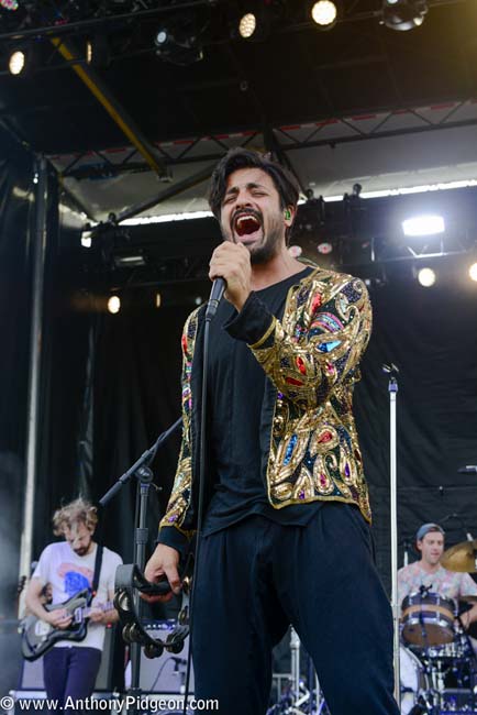 Young the Giant, 94.7 FM, photo by Anthony Pidgeon