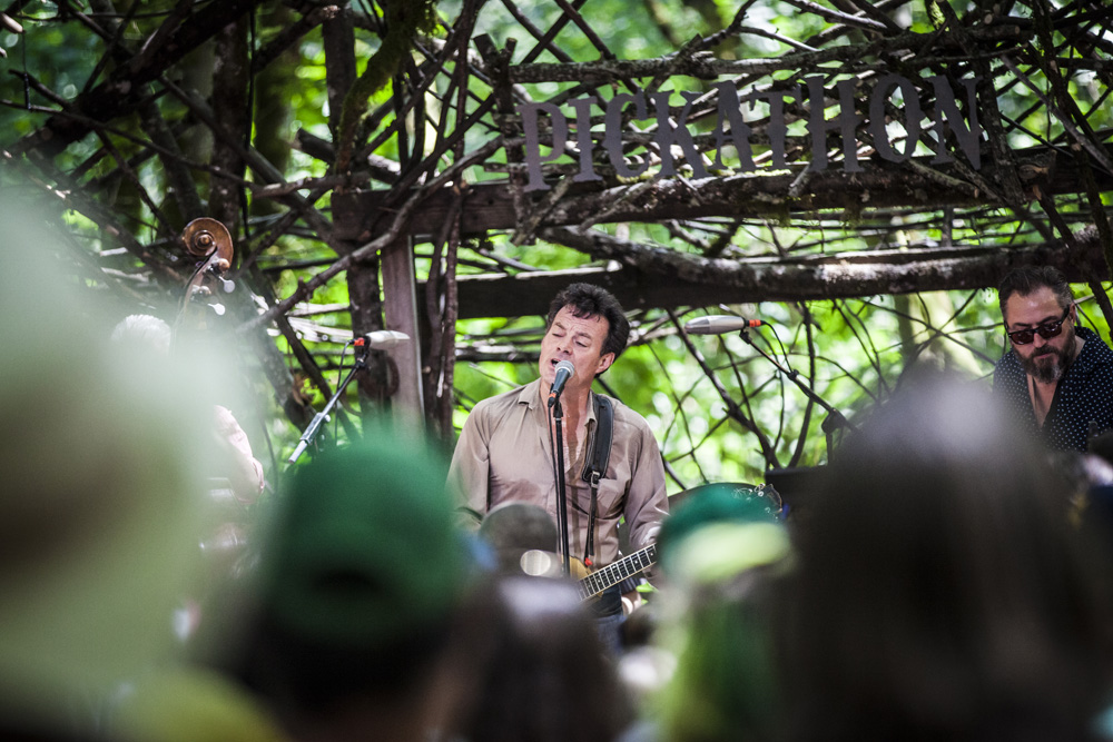 The James Hunter Six, Pickathon, Pendarvis Farm, photo by Sam Gehrke
