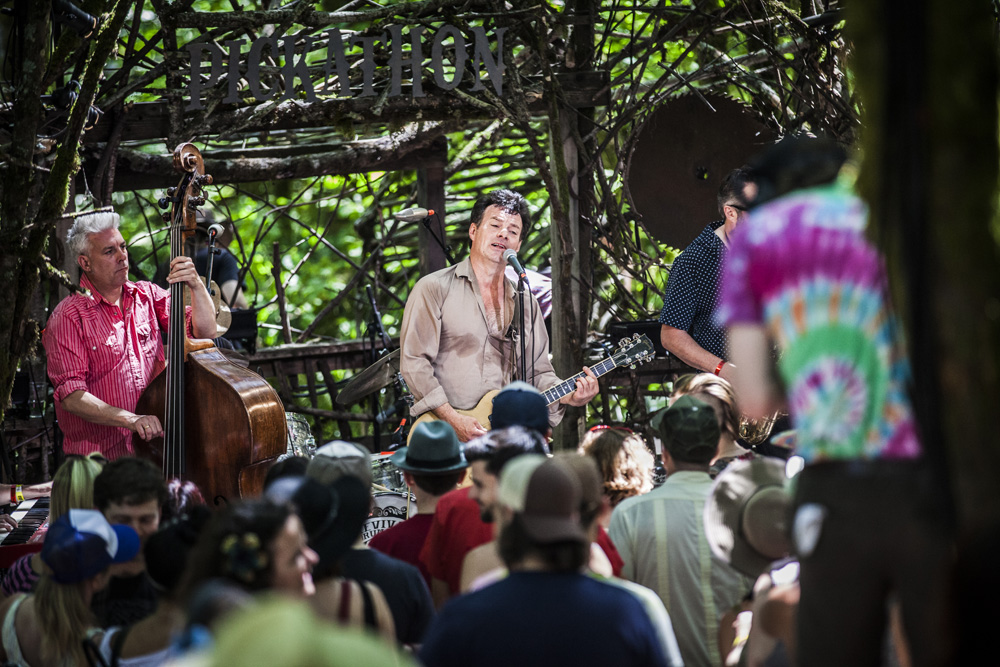 The James Hunter Six, Pickathon, Pendarvis Farm, photo by Sam Gehrke