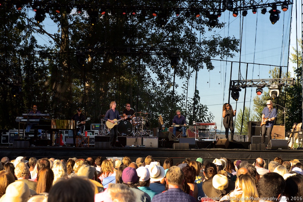 Jackson Browne, Edgefield Amphitheater, photo by John Alcala