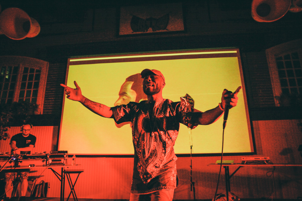 EYRST, The Evergreen, photo by Tojo Andrianarivo