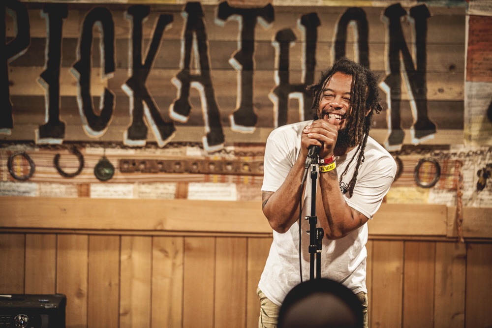 Myke Bogan, Pickathon, Pendarvis Farm, photo by Sam Gehrke