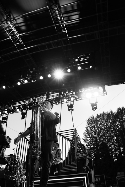 Fitz and the Tantrums, Oregon Zoo Amphitheatre, photo by Sydnie Kobza