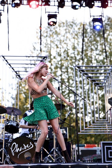 Z Berg of Phases at the Oregon Zoo on August 19: Photo by Sydnie Kobza—click to read a conversation with her and catch the band opening for Maroon 5 in October at the Moda Center