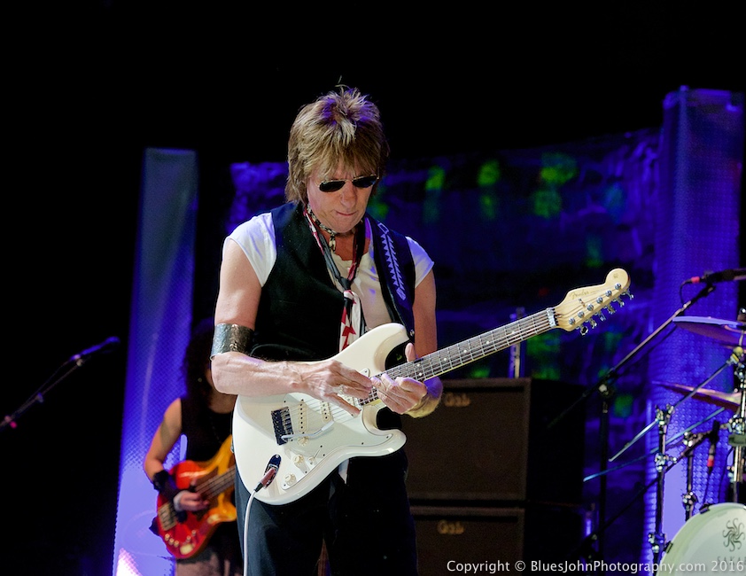 Jeff Beck, Maryhill Winery & Amphitheater, photo by John Alcala