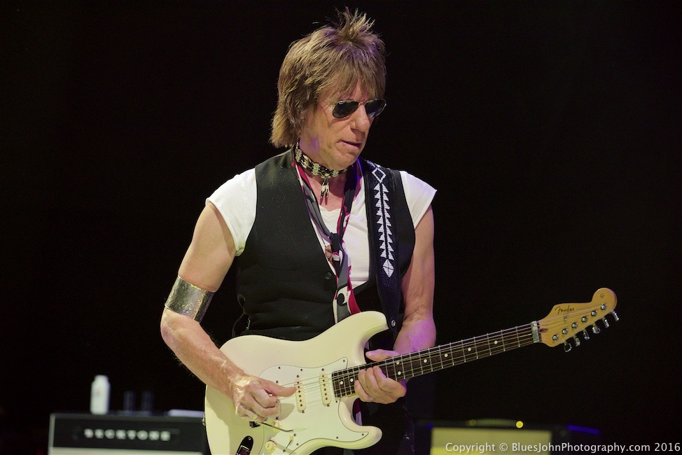 Jeff Beck, Maryhill Winery & Amphitheater, photo by John Alcala