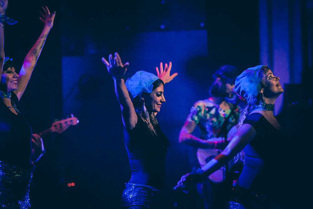 Y La Bamba, Revolution Hall, photo by Tojo Andrianarivo