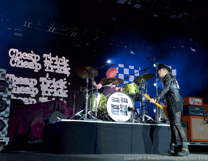 Cheap Trick, Sunlight Supply Amphitheater, photo by John Alcala