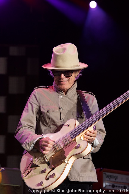 Cheap Trick, Sunlight Supply Amphitheater, photo by John Alcala